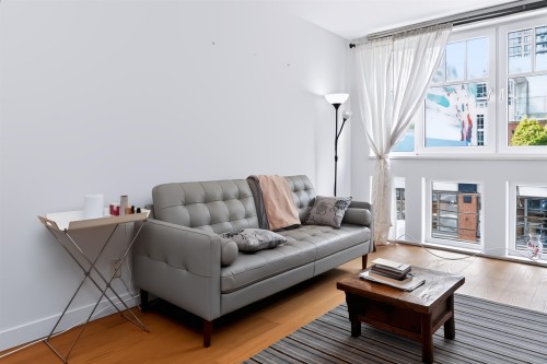 405-1072 Hamilton Street , Vancouver, BC V6B 2R9 2