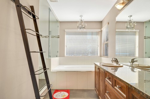 24760 Kimola Drive, Maple Ridge, BC 