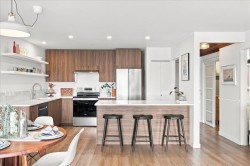 207-236 2nd Street WNorth Vancouver, BC V7M 1C6