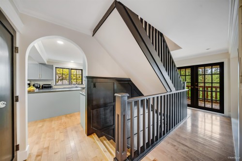 1570 East Road, Anmore, BC 