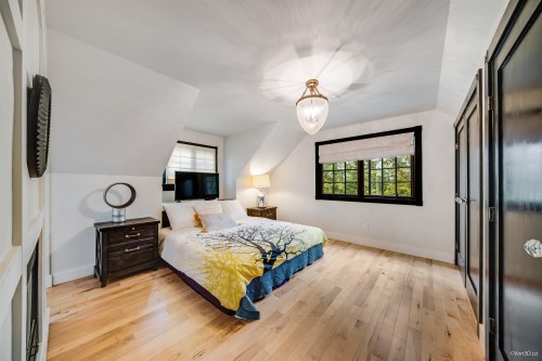 1570 East Road, Anmore, BC 