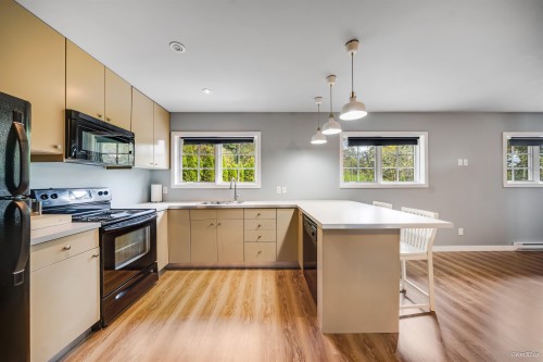 1570 East Road, Anmore, BC 