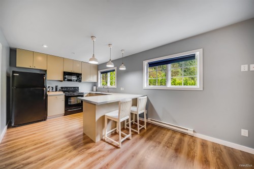 1570 East Road, Anmore, BC 