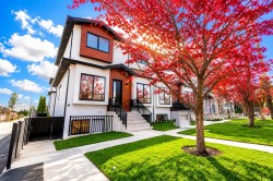 2-6692 Napier Street Burnaby, BC V5B 2C3