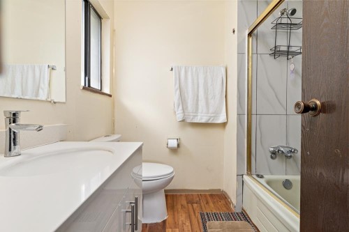 328 49Th Avenue E, Vancouver, BC 