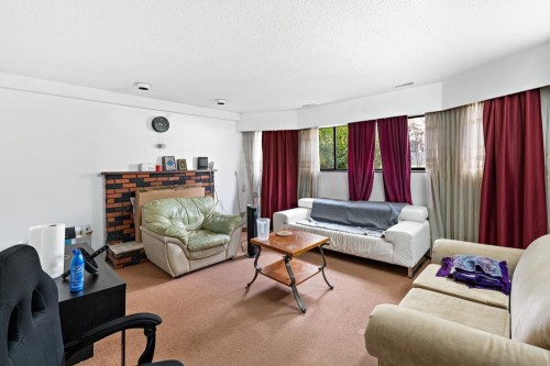 328 49Th Avenue E, Vancouver, BC 