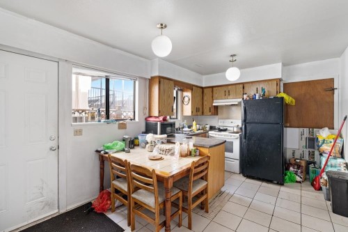 328 49Th Avenue E, Vancouver, BC 