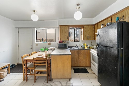 328 49Th Avenue E, Vancouver, BC 