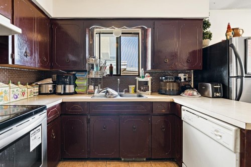 328 49Th Avenue E, Vancouver, BC 