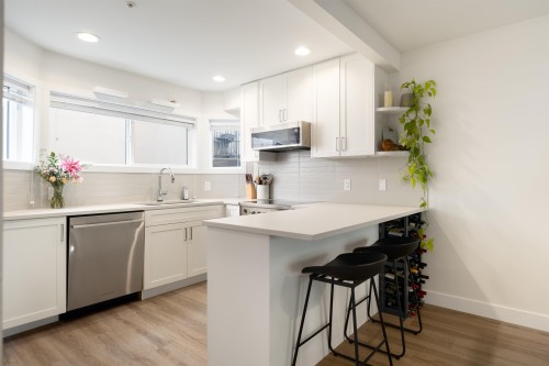 329 Garden Drive, Vancouver, BC 