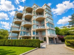 1-2243 Bellevue Avenue  West Vancouver, BC V7V 1C5