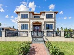 3789 Clinton Street  Burnaby, BC V5J 2J9