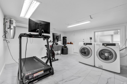 330 Leroy Street, Coquitlam, BC 