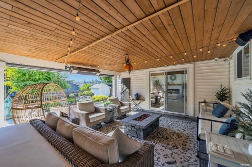 330 Leroy Street, Coquitlam, BC 