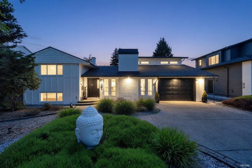 330 Leroy Street, Coquitlam, BC 