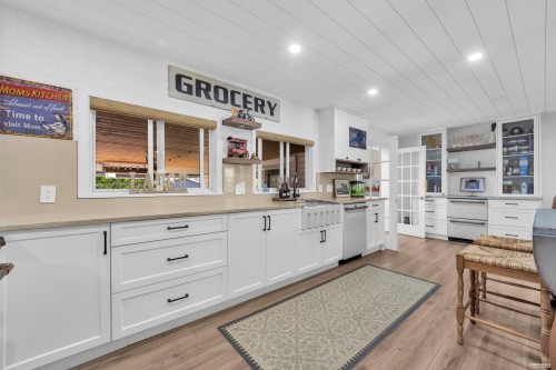 330 Leroy Street, Coquitlam, BC 