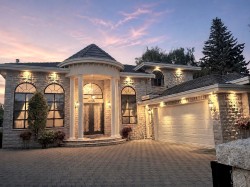 3711 Ullsmore Avenue  Richmond, BC V7C 1S3