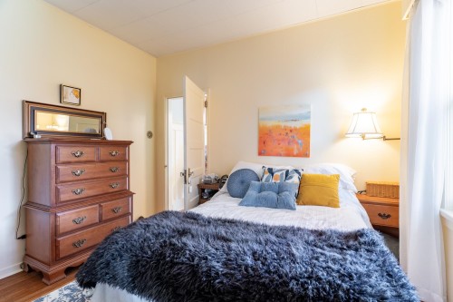 114 Kings Road W, North Vancouver, BC 