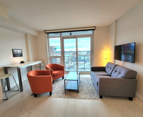 909-180 2nd Avenue E, Vancouver, BC V5T 0K4 3