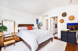 303-1528 Bowser Avenue  North Vancouver, BC V7P 2Y3