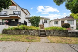 2608 4th Avenue E Vancouver, BC V5M 1K4