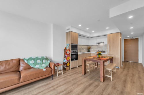 804-8111 Park Road  Richmond, BC V6Y 0M2