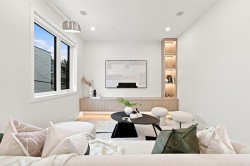 3-646 E 23rd Avenue  Vancouver, BC V5V 1X8