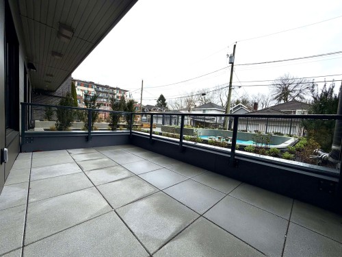 105-2268 Broadway E, Vancouver, BC 