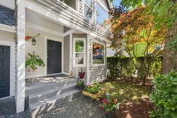 11-1135 Lansdowne Drive Coquitlam, BC V3B 7K6