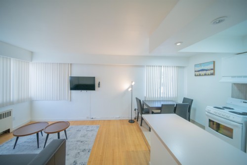 207-1925 Nelsonstreet , Vancouver, BC V6G 1K9 4