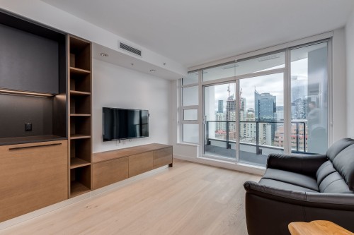 3006-1289 Hornby Street , Vancouver, BC V6Z 0G7 4