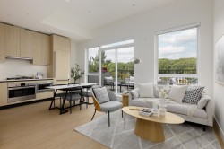 210-2235 Broadway E Vancouver, BC V5N 0J5