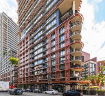 2102-128 Cordova Street W Vancouver, BC V6B 0E6