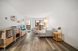 209-975 13th Avenue W Vancouver, BC V5Z 1P4