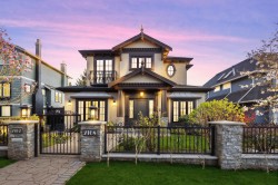 2168 W 22nd Avenue  Vancouver, BC V6L 1L5