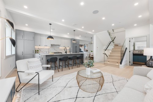 1-375 33Rd Avenue E, Vancouver, BC 