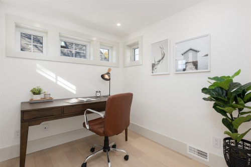 1-375 33Rd Avenue E, Vancouver, BC 