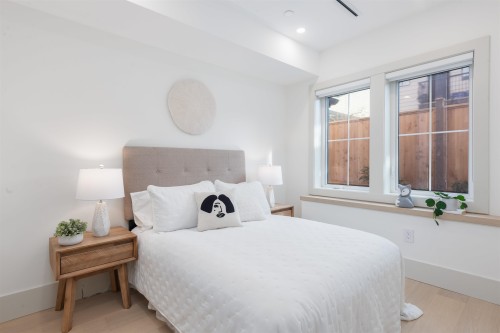 1-375 33Rd Avenue E, Vancouver, BC 