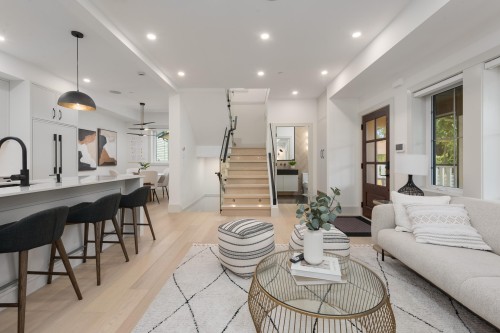 1-375 33Rd Avenue E, Vancouver, BC 