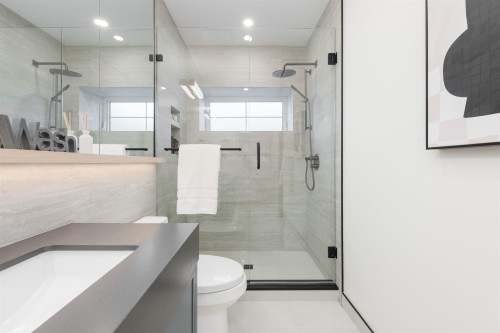 1-375 33Rd Avenue E, Vancouver, BC 