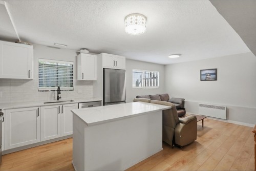 20783 Thorne Avenue, Maple Ridge, BC 