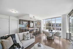 503-89 2nd Avenue W Vancouver, BC V5Y 0G9