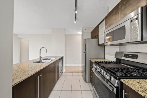 1003-7555 Alderbridge Way, Richmond, BC 