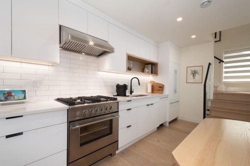 1026 13Th Avenue E, Vancouver, BC 