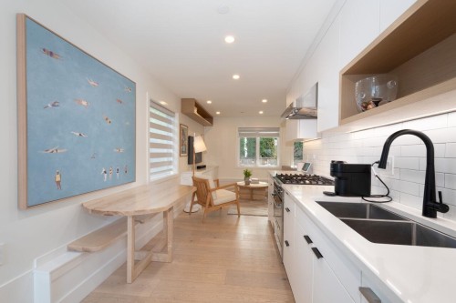 1026 13Th Avenue E, Vancouver, BC 