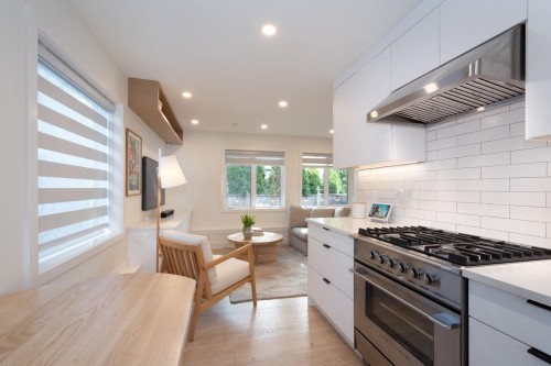 1026 13Th Avenue E, Vancouver, BC 