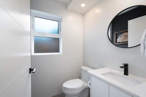 1026 13Th Avenue E, Vancouver, BC 