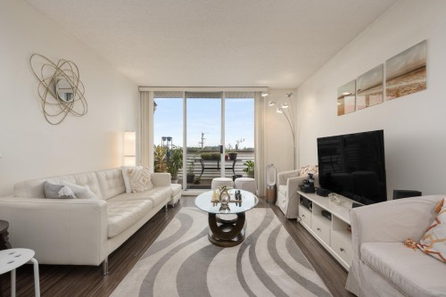 304-9151 No. 5 Road  Richmond, BC V7A 4T9