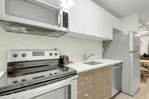 208-1106 Pacific St Street  Vancouver, BC V6E 1T4