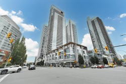 3008-6080 Mckay Avenue Burnaby, BC V5H 0J4